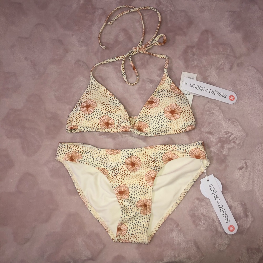 BRAND NEW Sisstrevolution Bikini Set